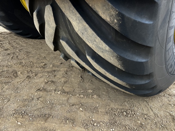 2024 John Deere 800R - Photo15