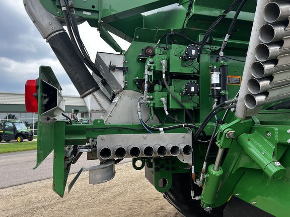 2024 John Deere 800R - Photo27