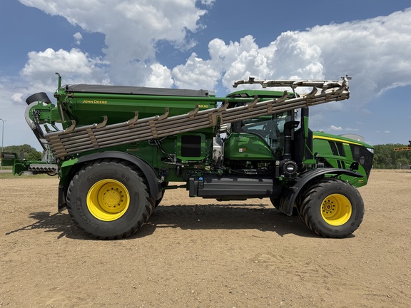 2024 John Deere 800R - Photo2