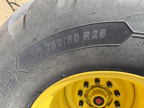 2024 John Deere 800R - Photo9