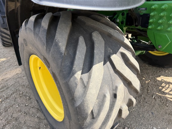 2024 John Deere 800R - Photo12