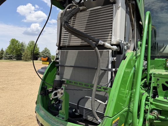 2024 John Deere 800R - Photo32