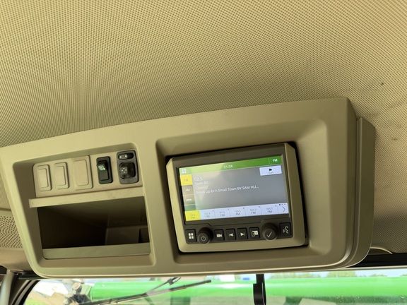2024 John Deere 800R - Photo38