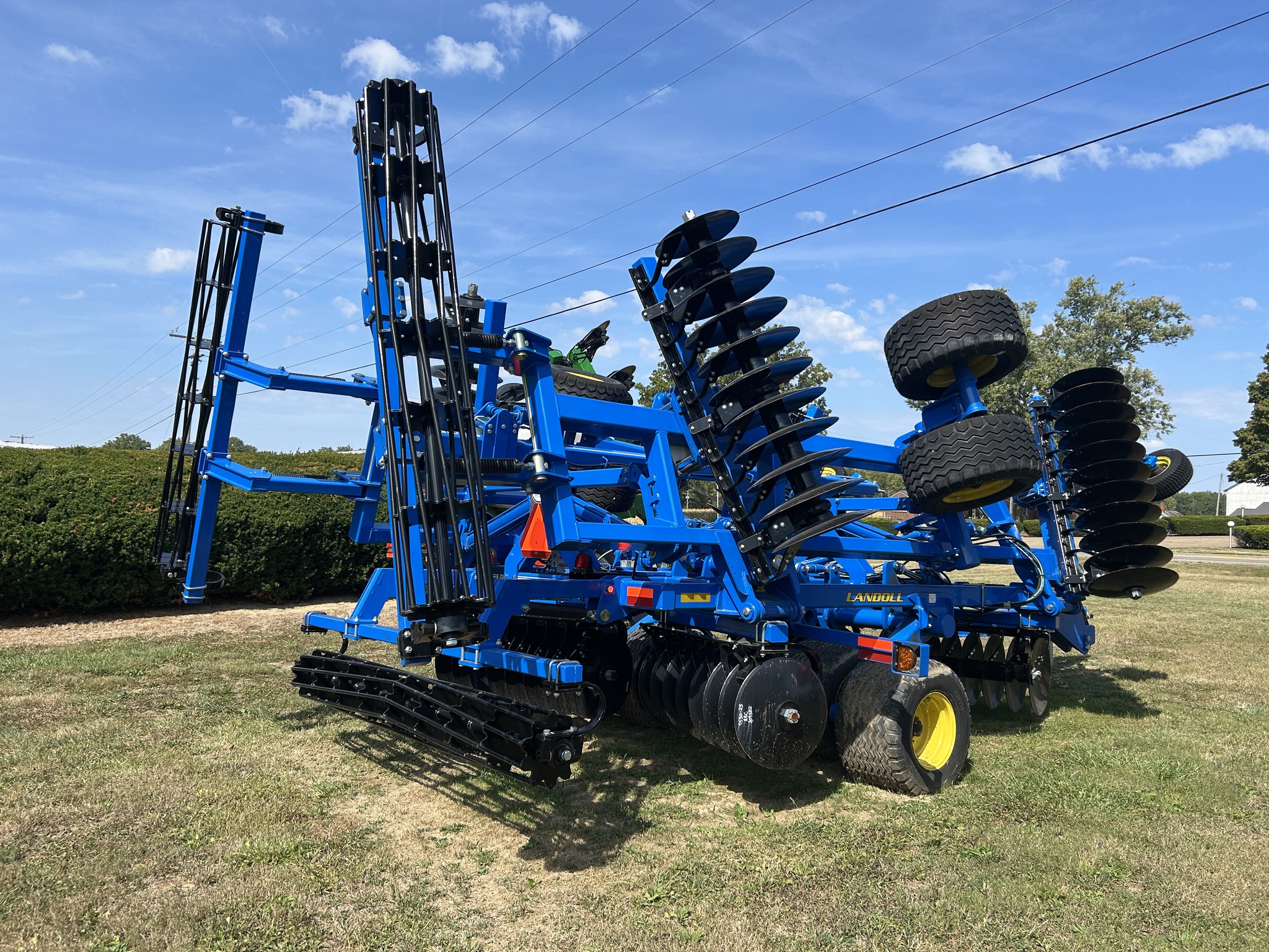 2024 Landoll 7530-23 Image 2