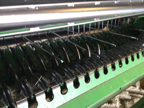 2019 John Deere 560M Photo 12