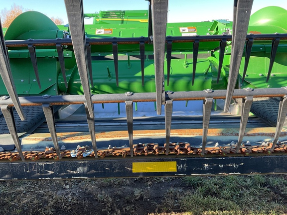 Used 2024 John Deere RD30F Combine Platforms at Horizon Ag & Turf in Westlock, AB - Photo5