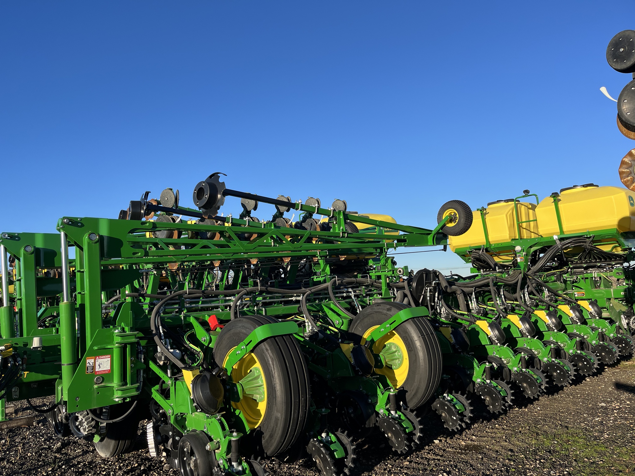 2024 John Deere 1775NT Image 1