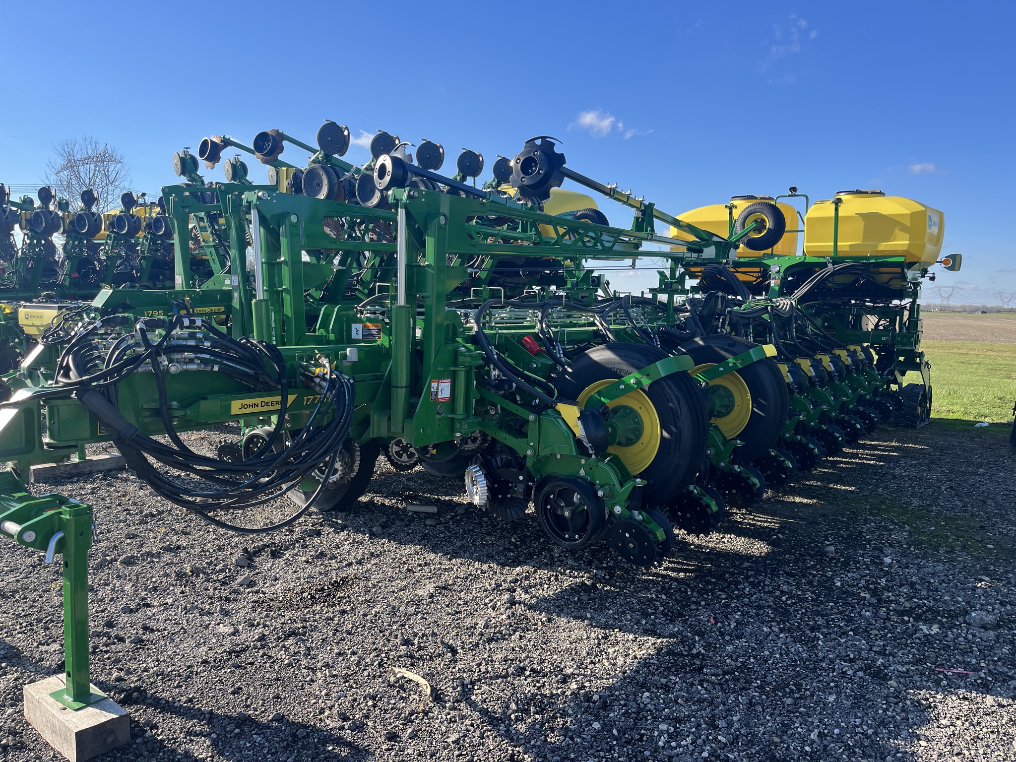2024 John Deere 1775NT Image 8