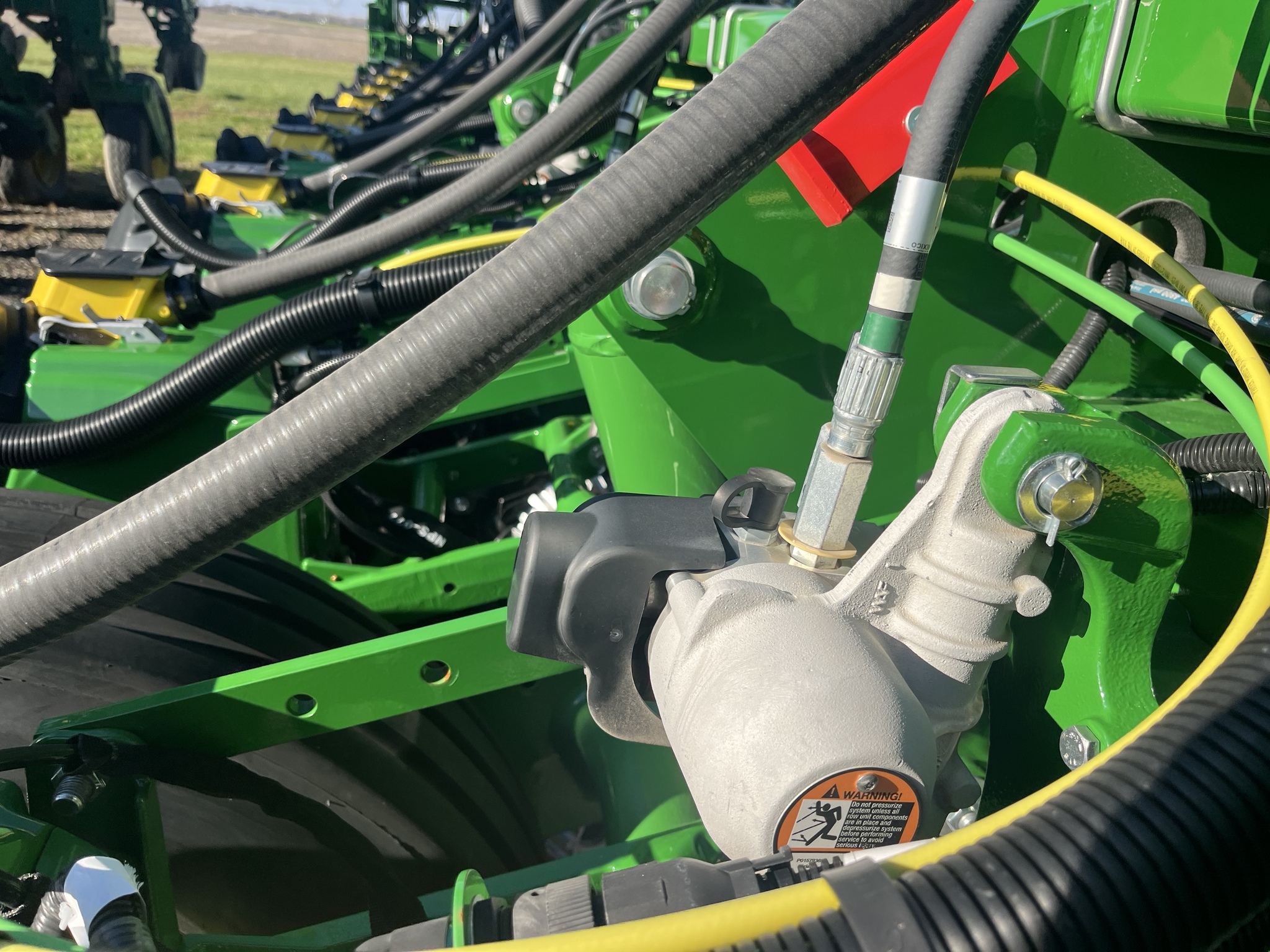 2024 John Deere 1775NT Image 6