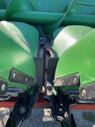 2023 John Deere C8R thumbnail 4