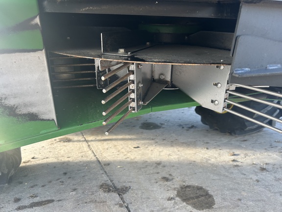 2023 John Deere X9 1100 (5th thumbnail)