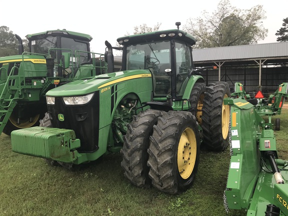 2012 John Deere 8335R Photo 2