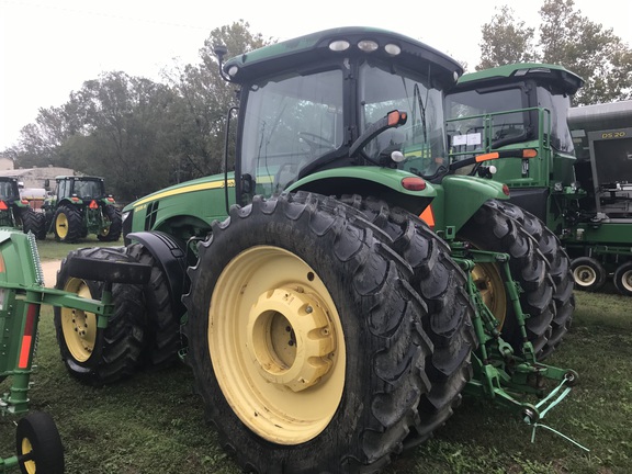 2012 John Deere 8335R Photo 5