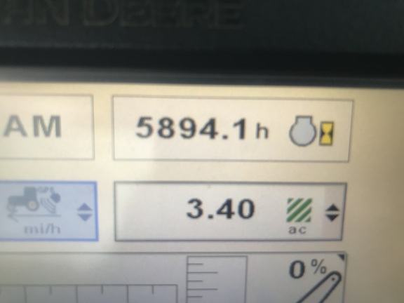 2012 John Deere 8335R Photo 8