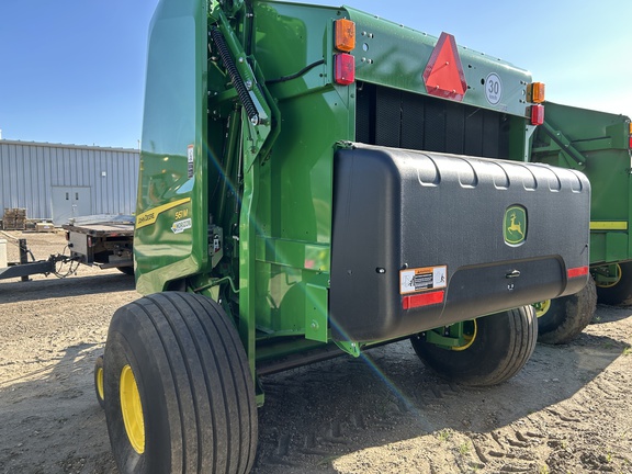 Used 2024 John Deere 561M Round Balers at Horizon Ag & Turf in Wetaskiwin, AB - Photo4