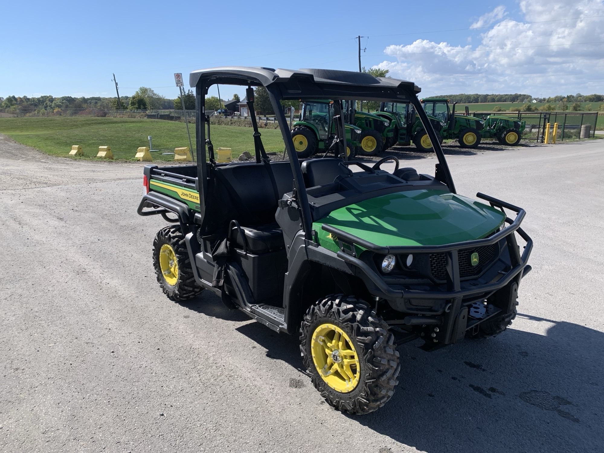 2023 John Deere XUV 835M Image 4