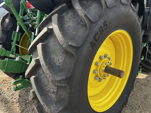 2024 John Deere 6155M - Photo15