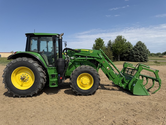 2024 John Deere 6155M - Photo2