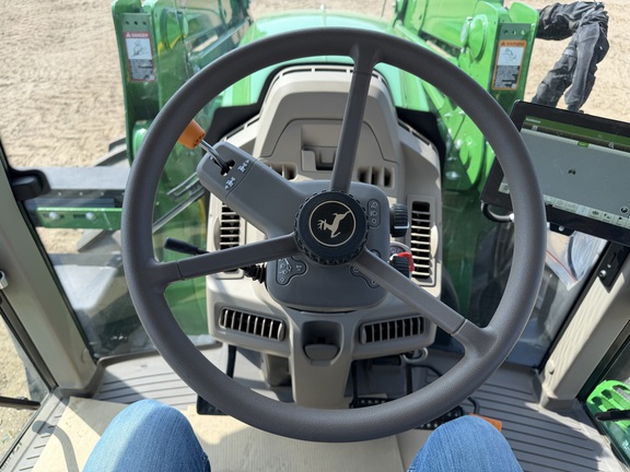 2024 John Deere 6155M - Photo29