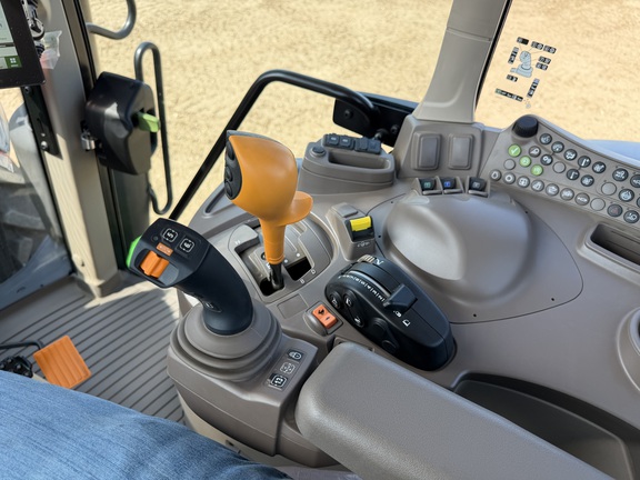 2024 John Deere 6155M - Photo32