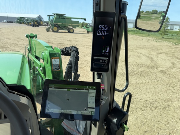 2024 John Deere 6155M - Photo34