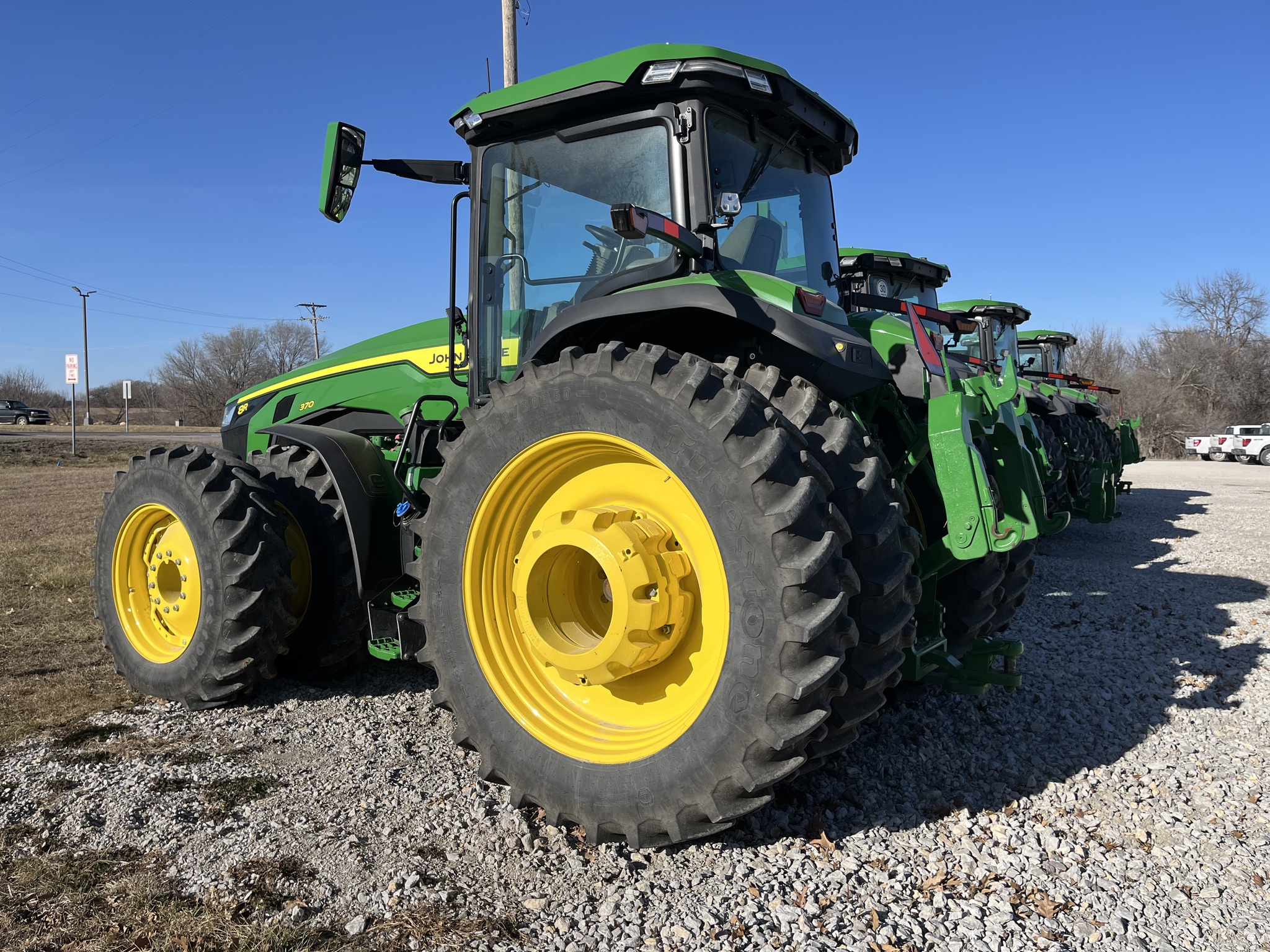  2024 John Deere 8R 370 at Heritage Tractor in Seneca, KS