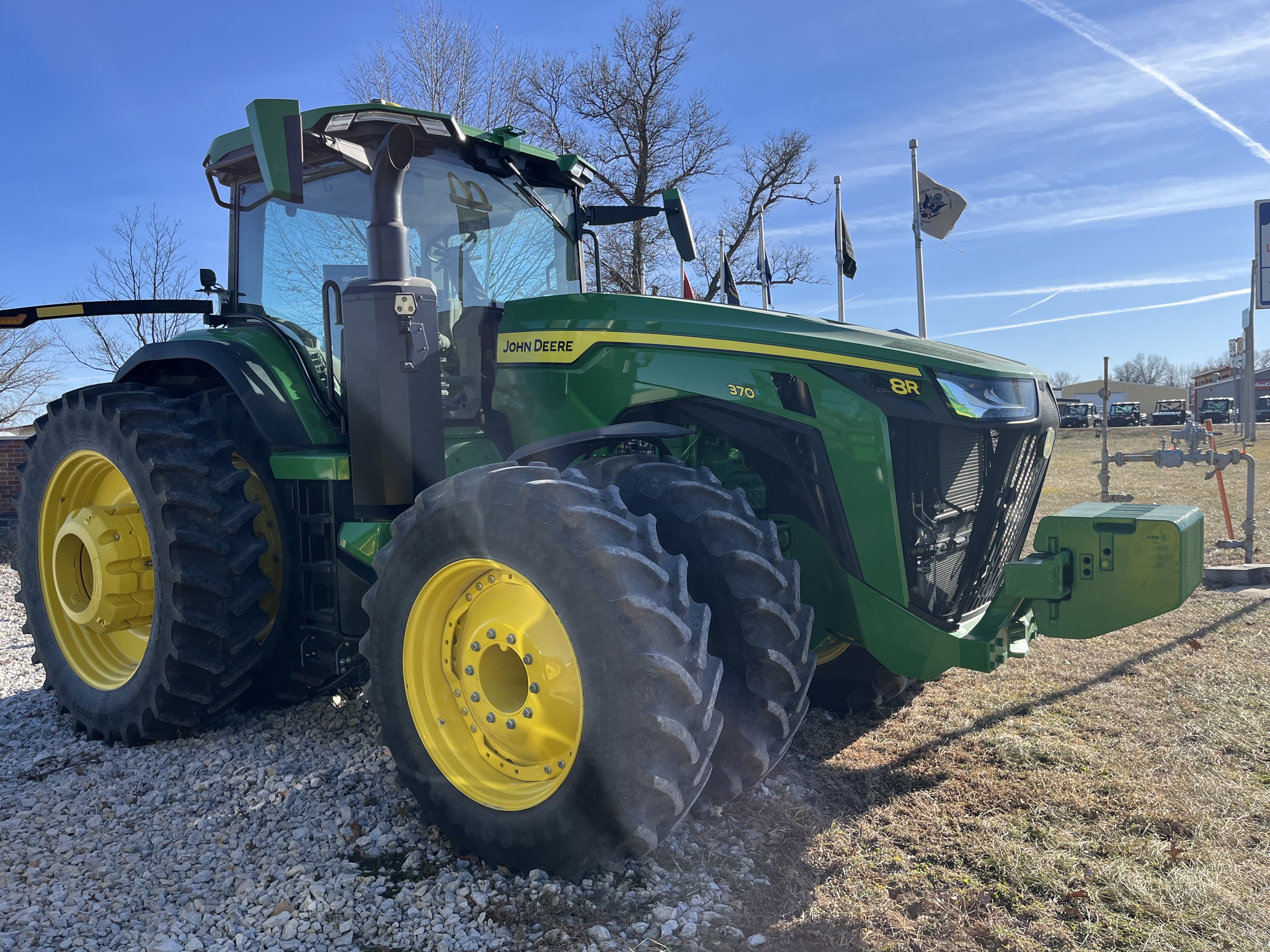  2024 John Deere 8R 370 at Heritage Tractor in Seneca, KS