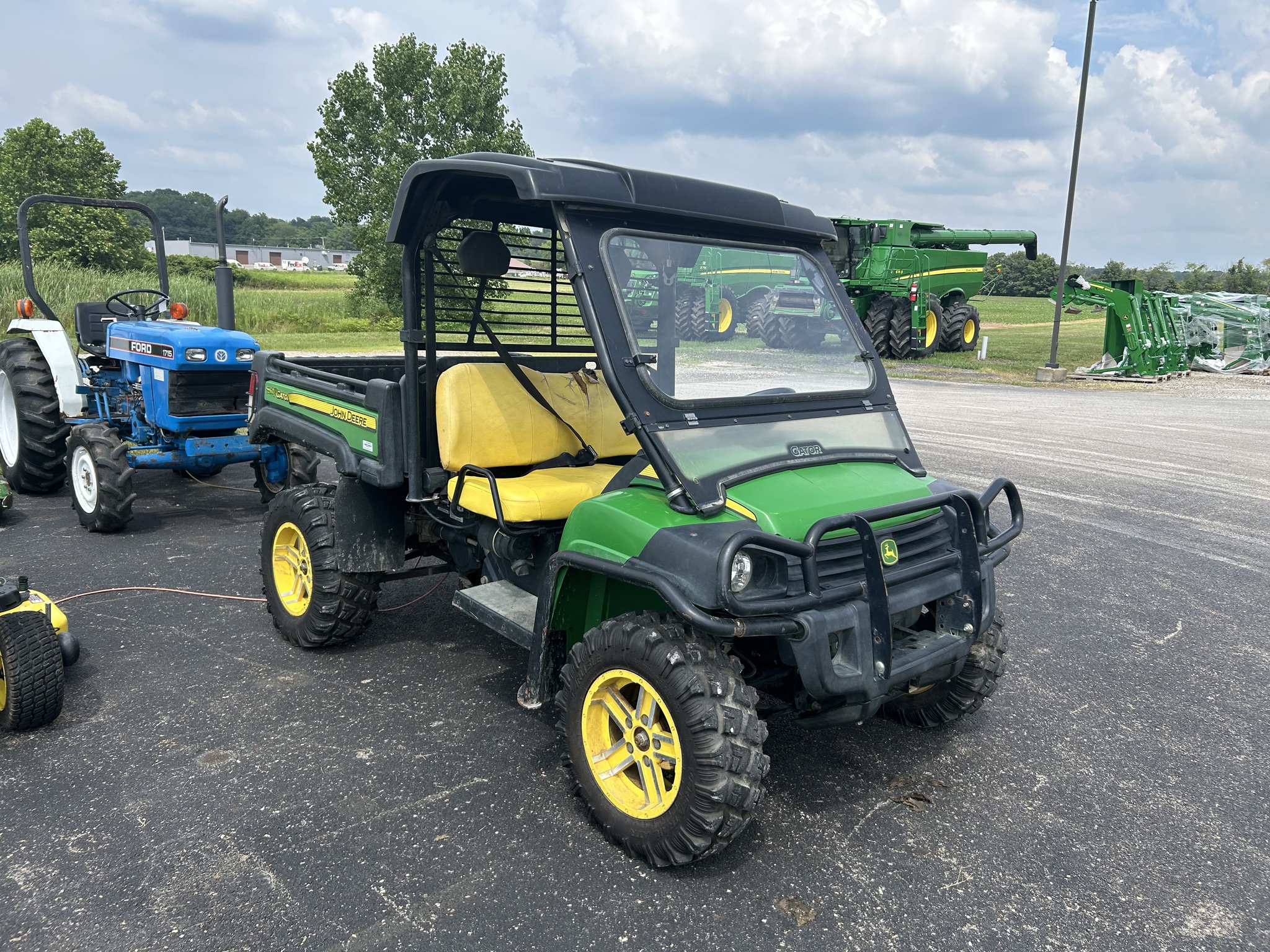 2010 John Deere XUV 825i Image 3