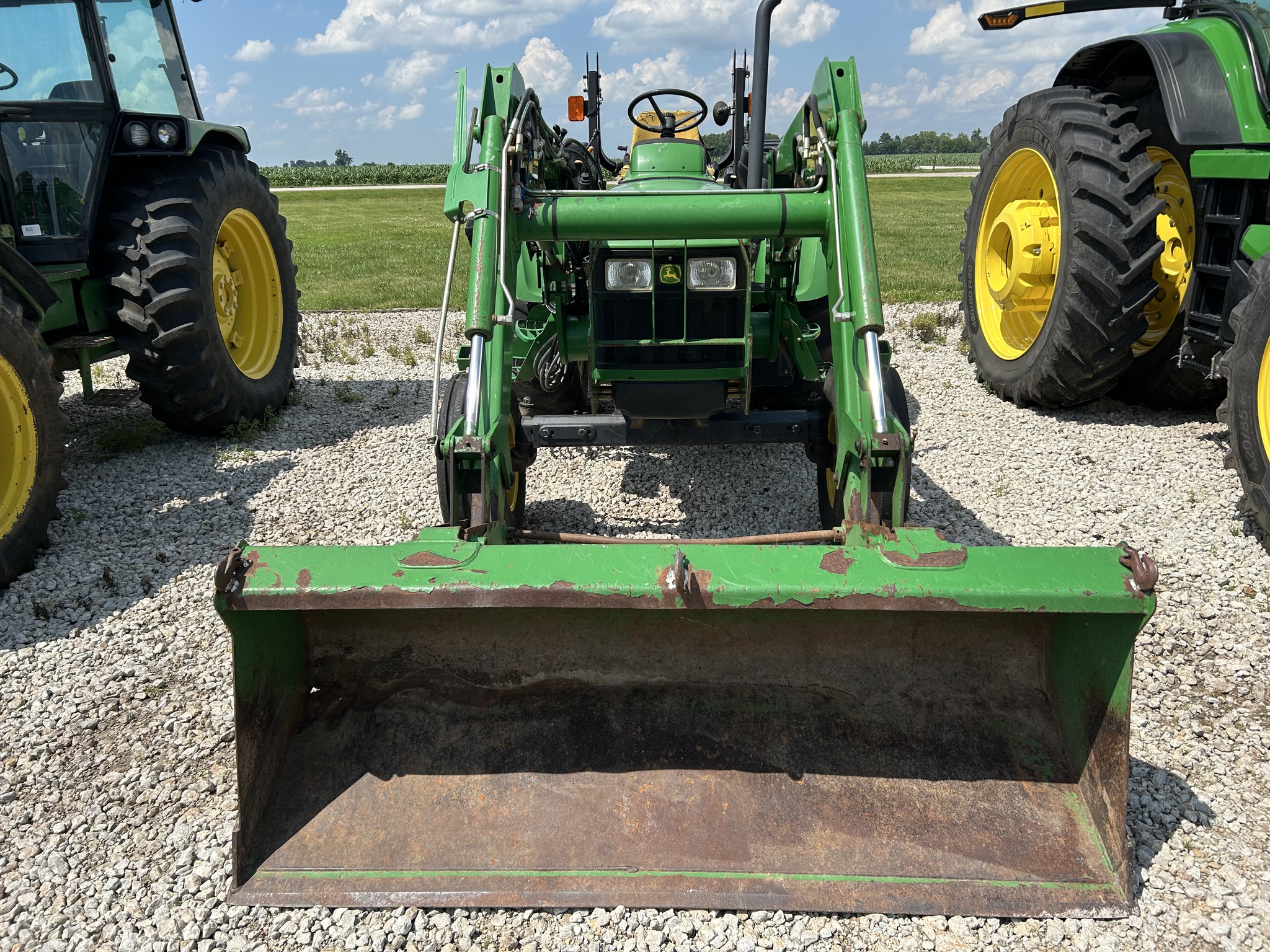  2004 John Deere 5420 at Heritage Tractor in Streator, IL