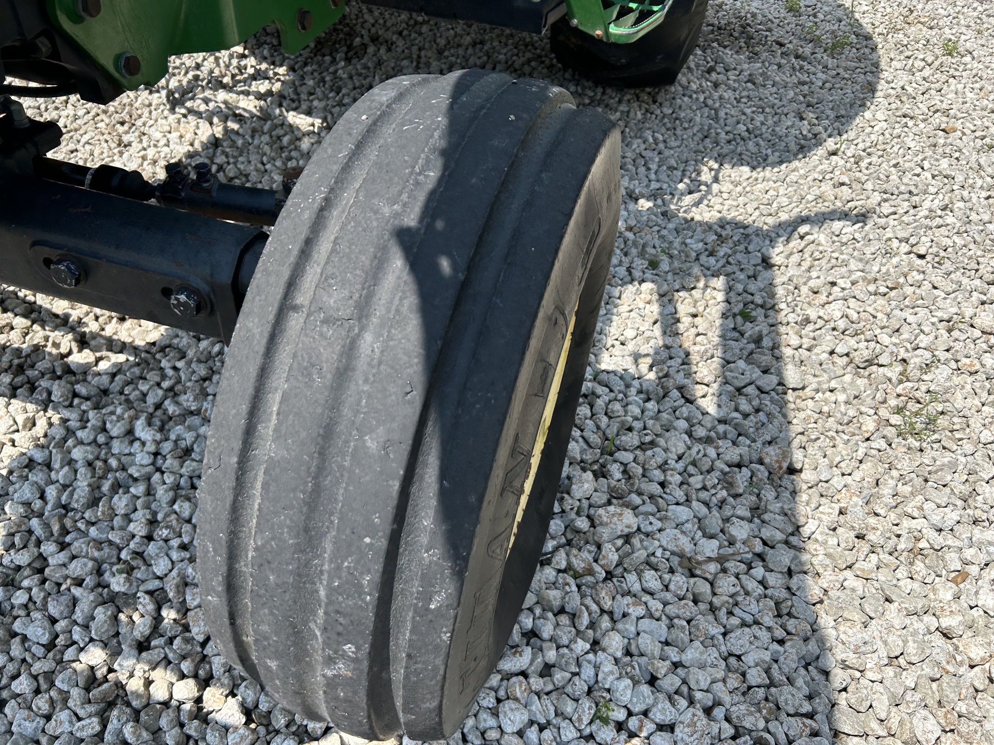  2004 John Deere 5420 at Heritage Tractor in Streator, IL