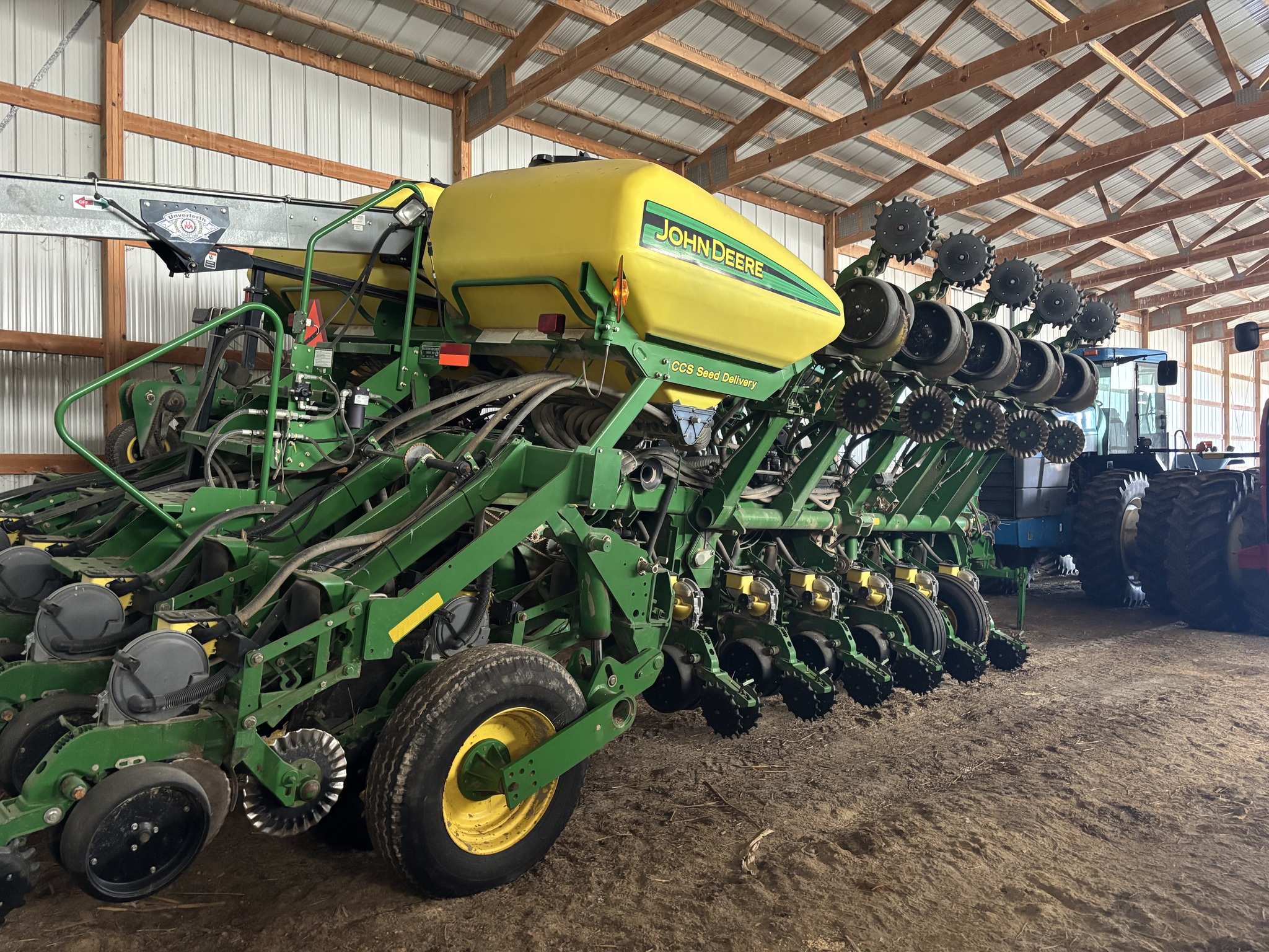 2006 John Deere 1790 Image 2