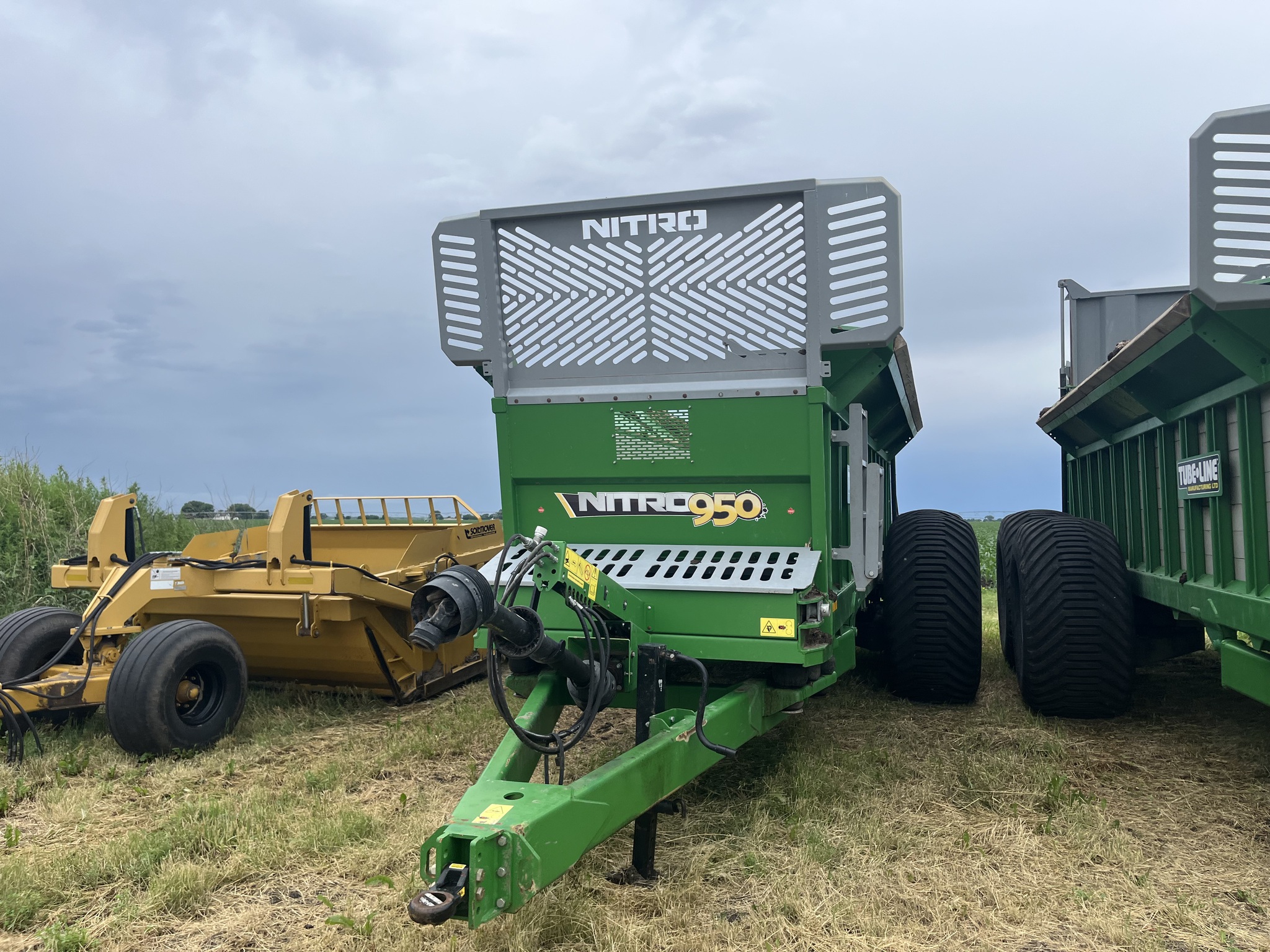 2021 Tubeline Nitro 950 Image 1