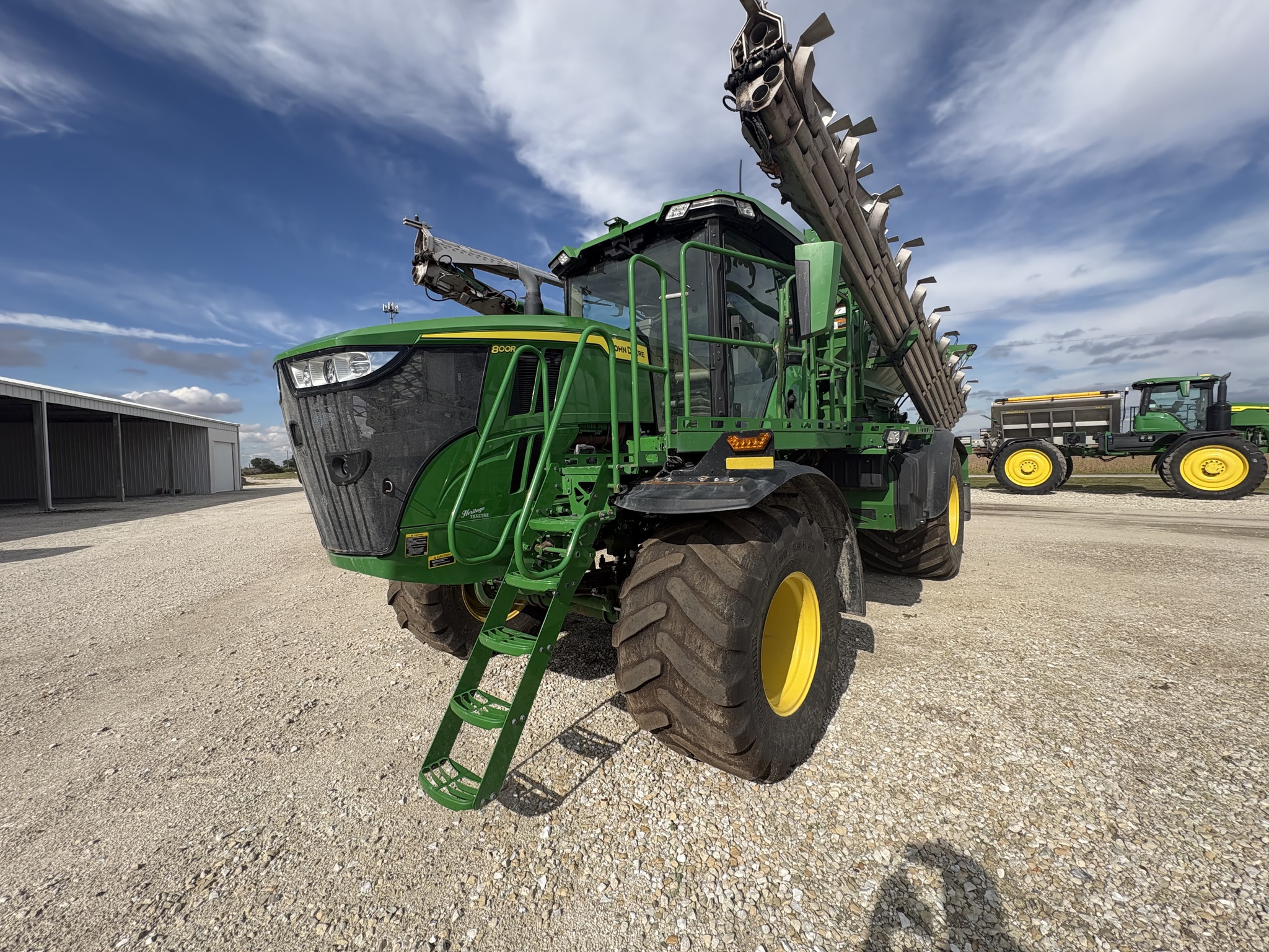  2022 John Deere 800R at Heritage Tractor in Galesburg, IL