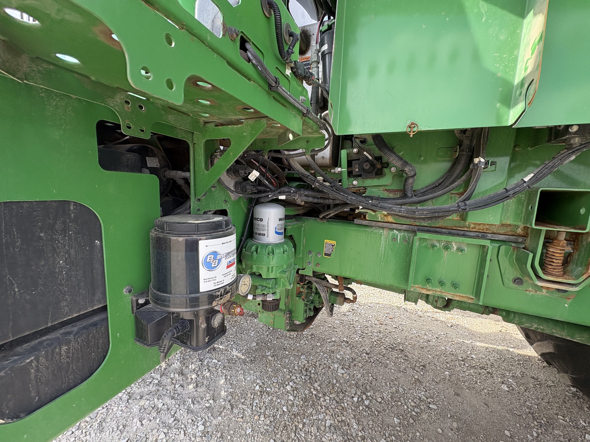  2022 John Deere 800R at Heritage Tractor in Galesburg, IL