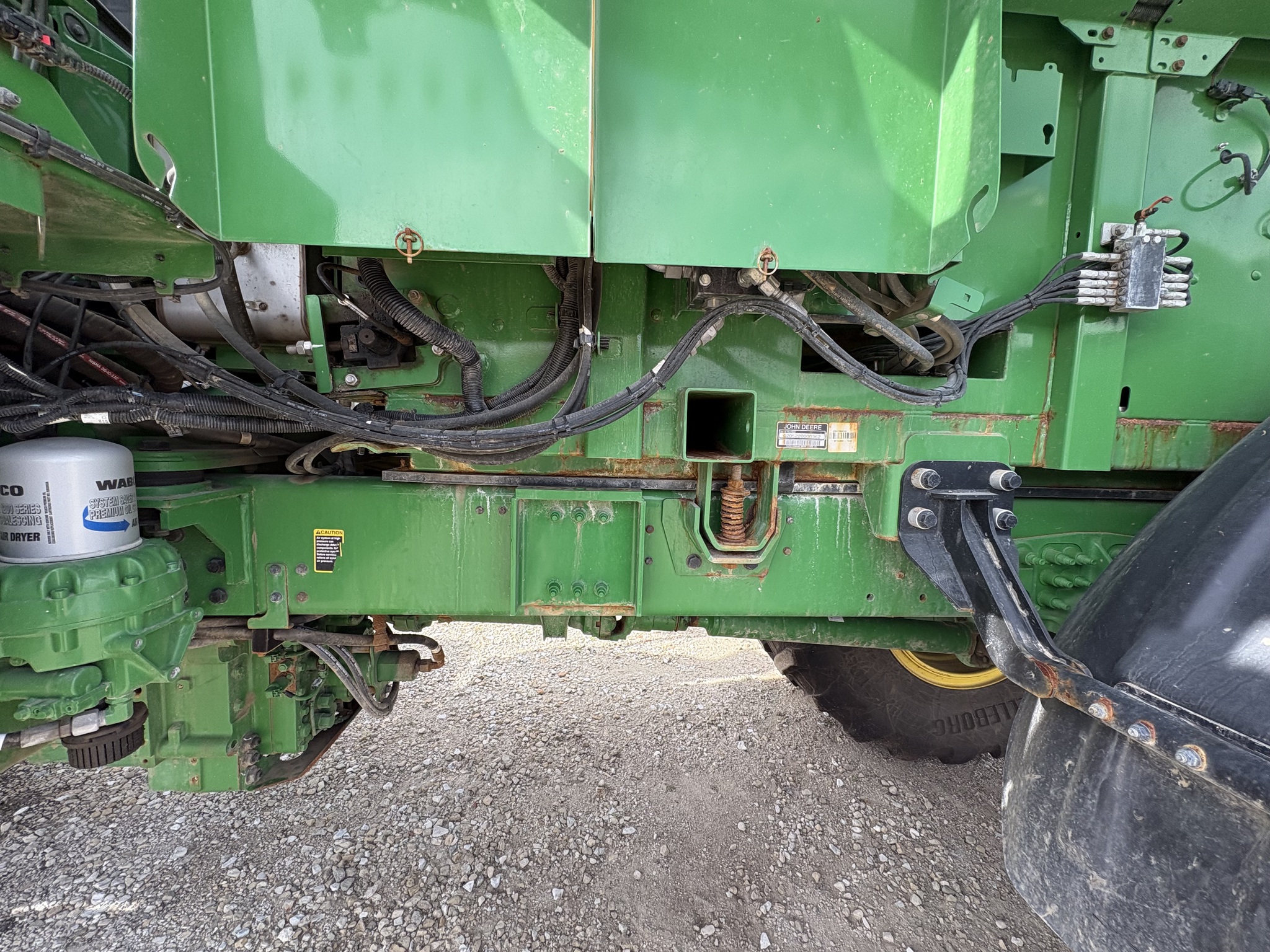  2022 John Deere 800R at Heritage Tractor in Galesburg, IL