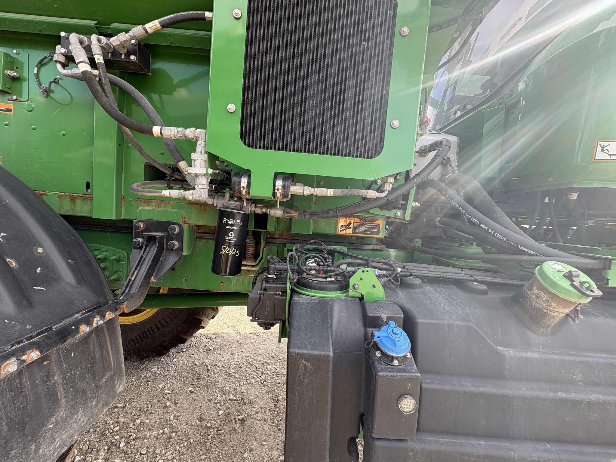  2022 John Deere 800R at Heritage Tractor in Galesburg, IL