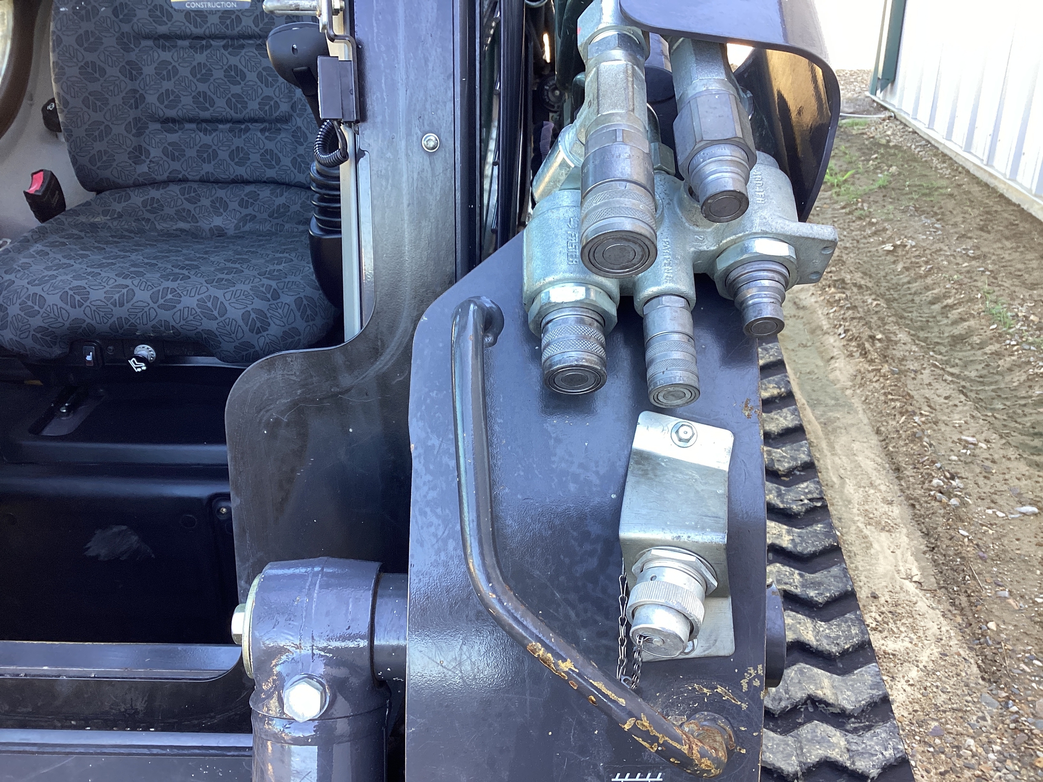 2021 New Holland C337 Image 24