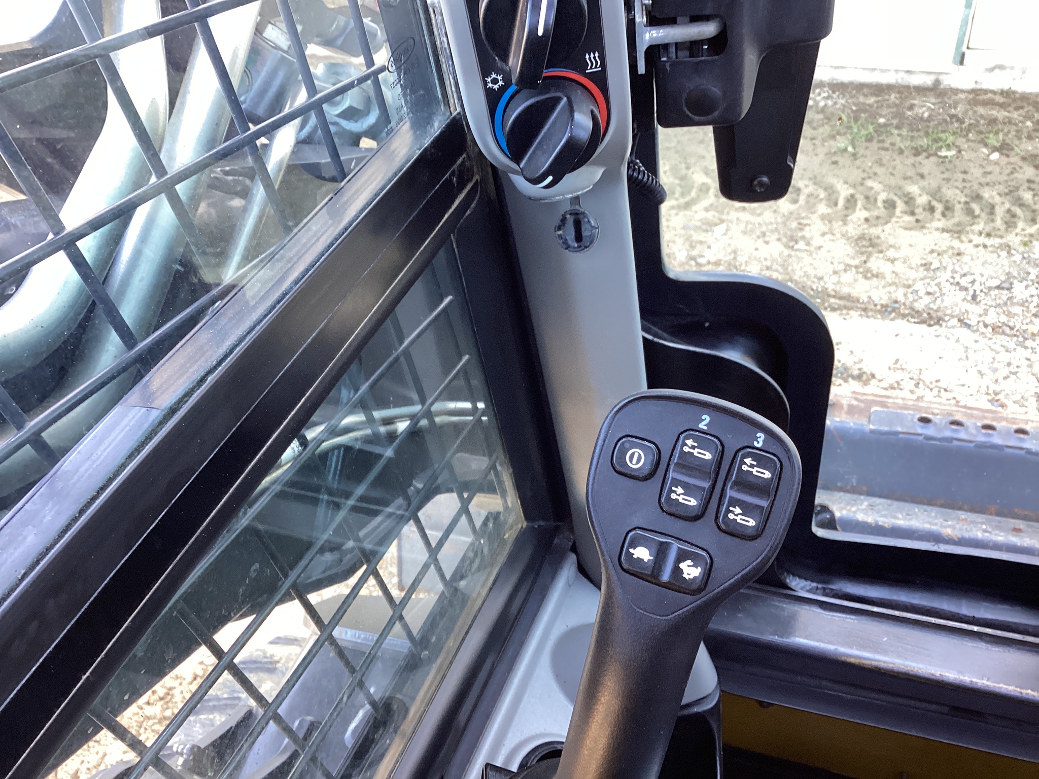 2021 New Holland C337 Image 13