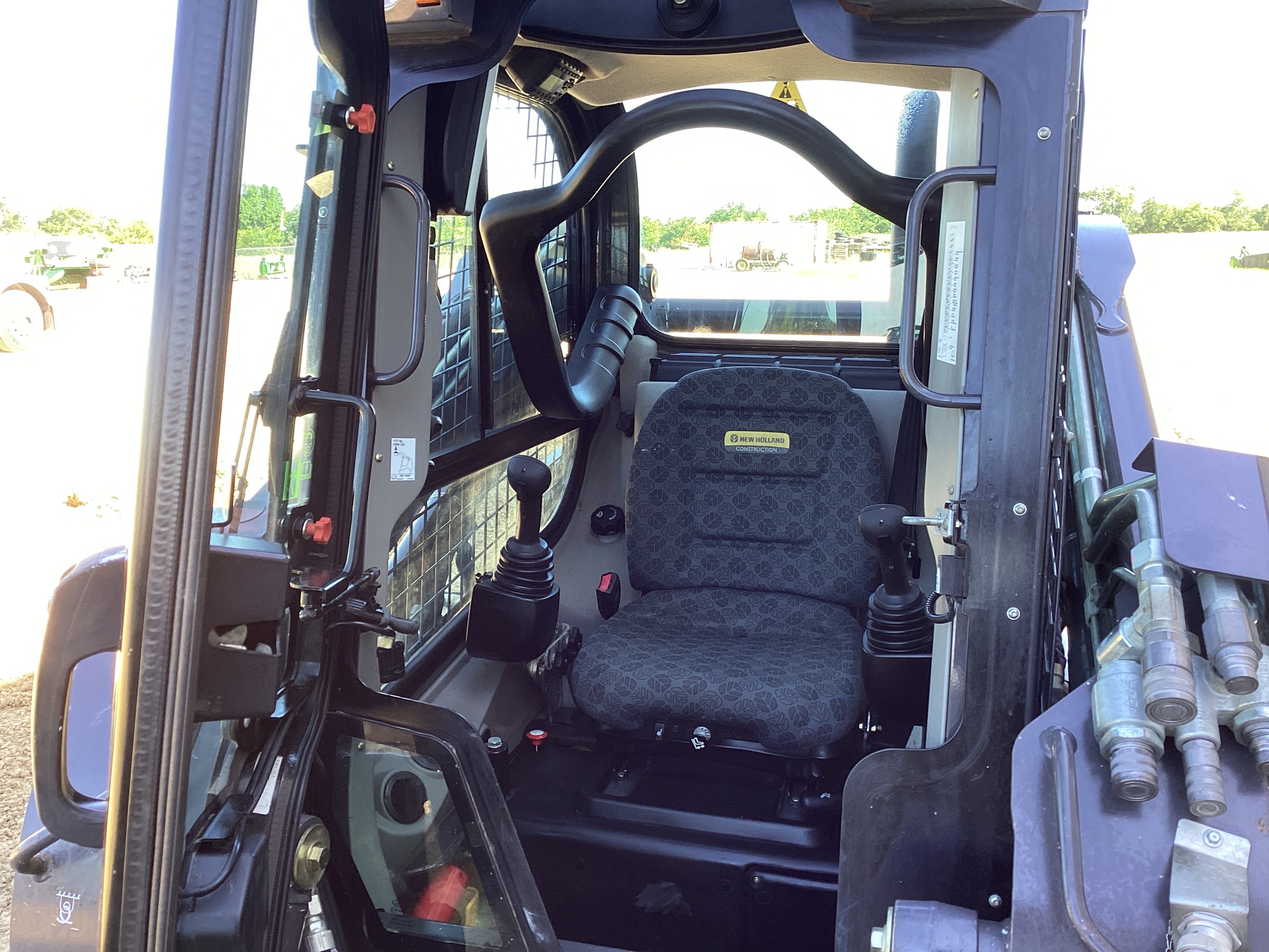 2021 New Holland C337 Image 17