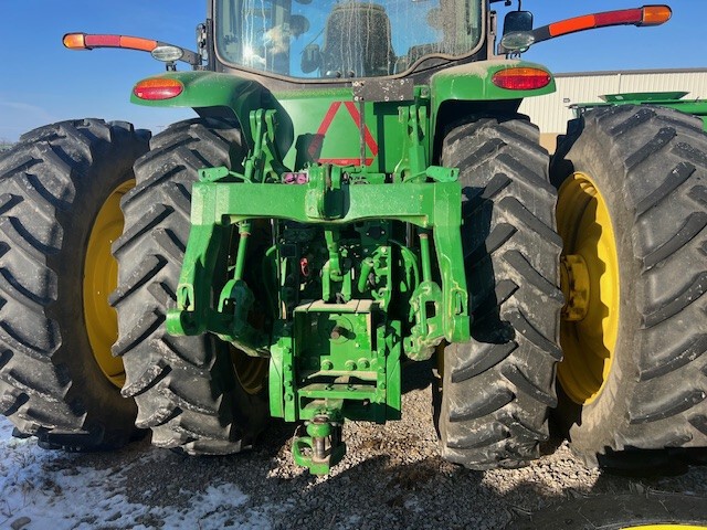 2015 John Deere 7310R Image 4