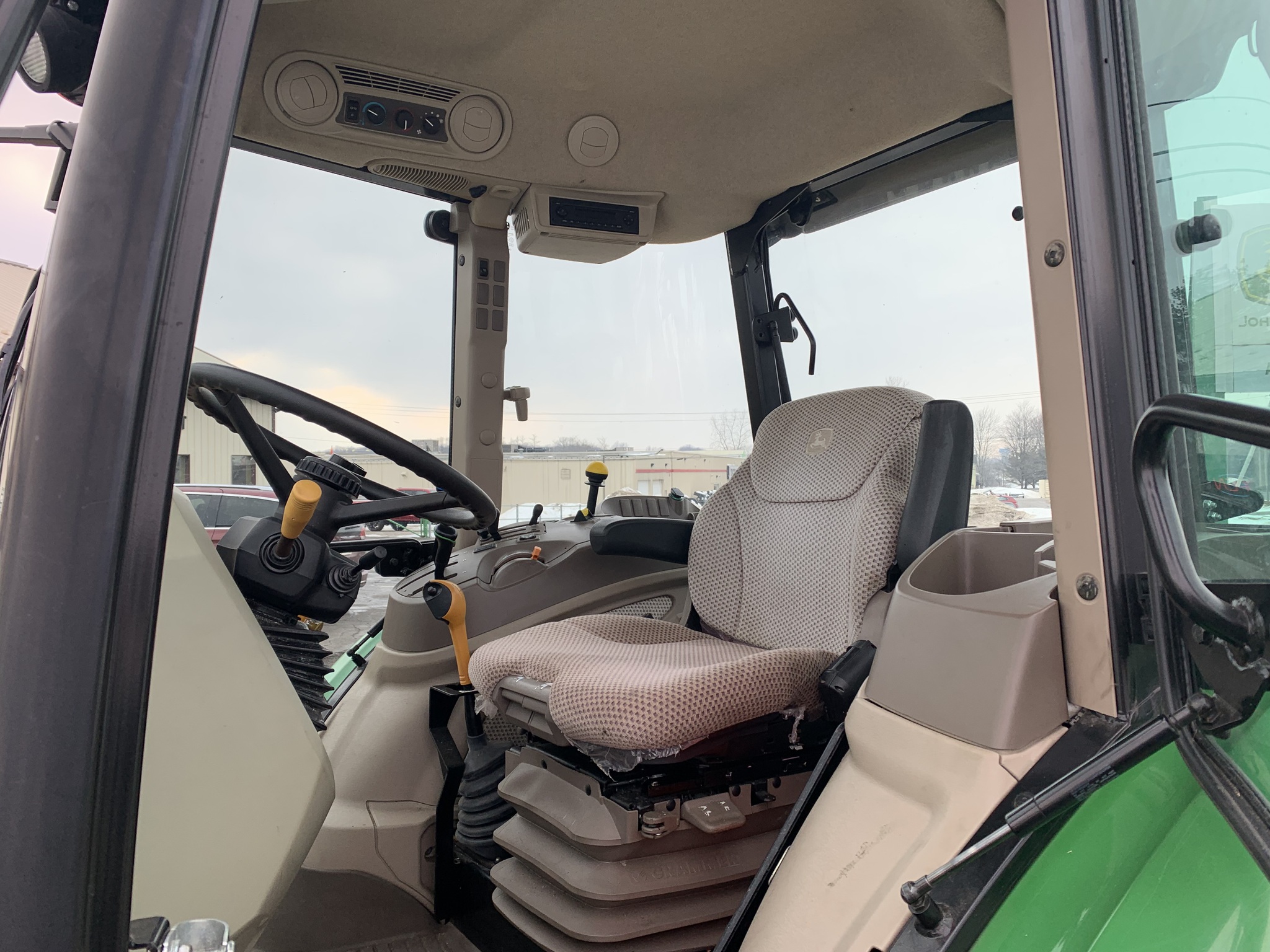 2018 John Deere 5115M Image 14