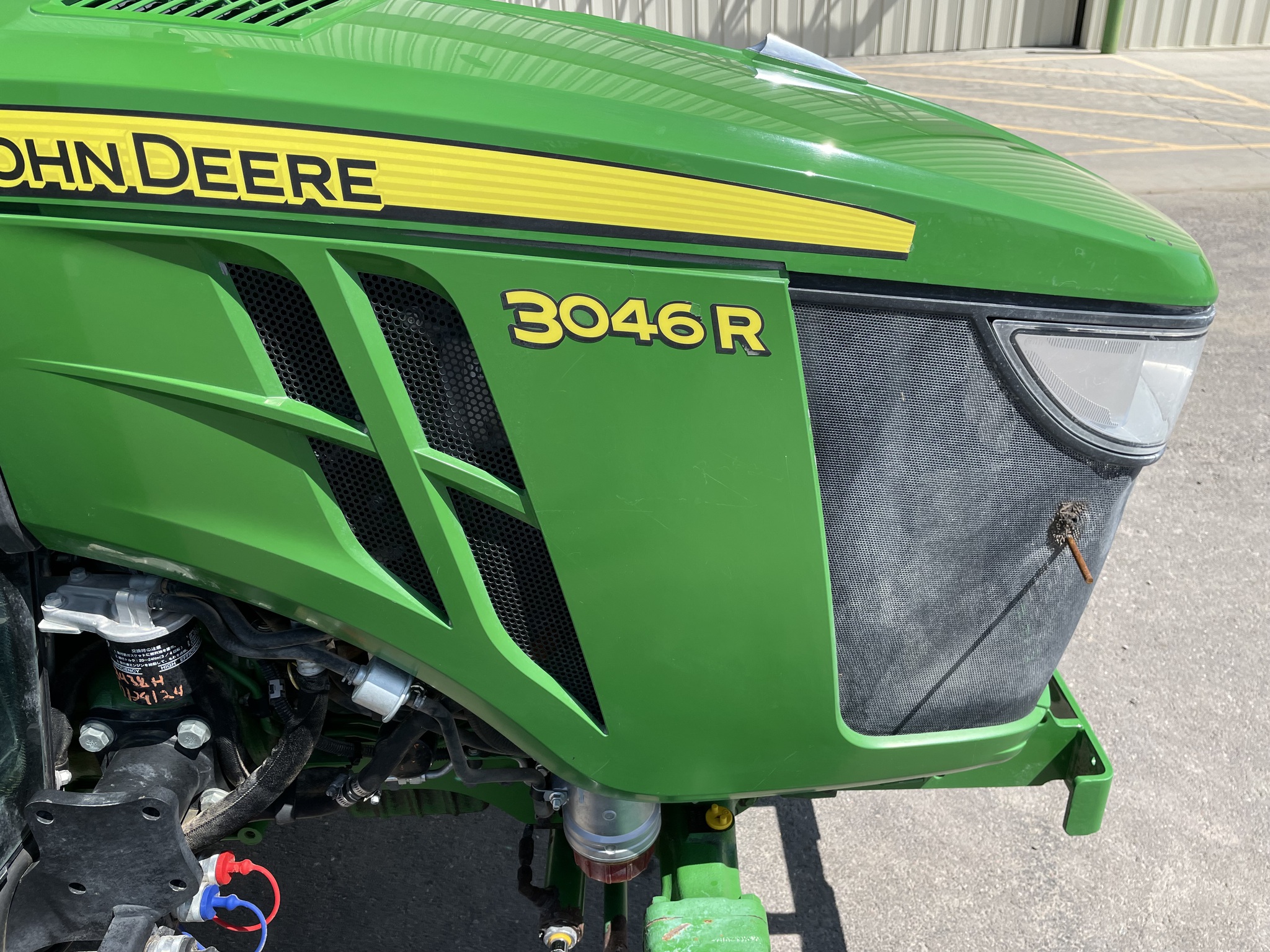 2022 John Deere 3046R Image 14