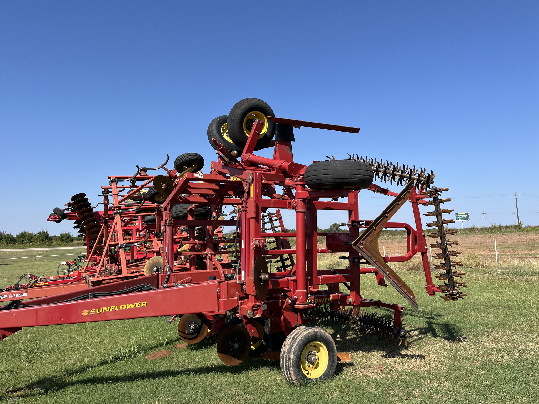 2001 Sunflower 3662-30 Image 2