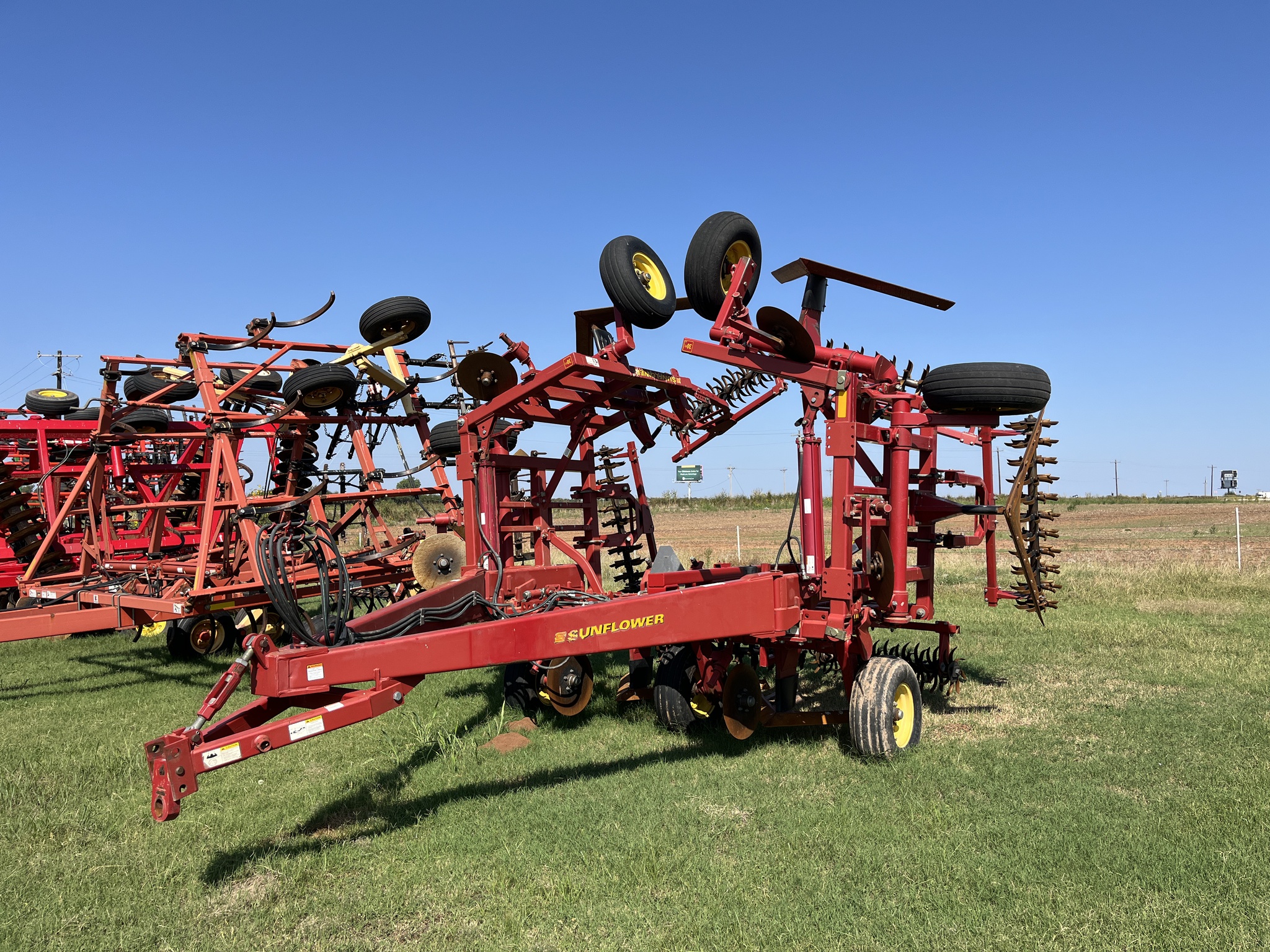 2001 Sunflower 3662-30 Image 1