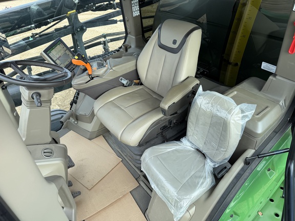 2024 John Deere 616R - Photo36