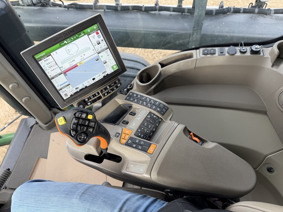 2024 John Deere 616R - Photo40