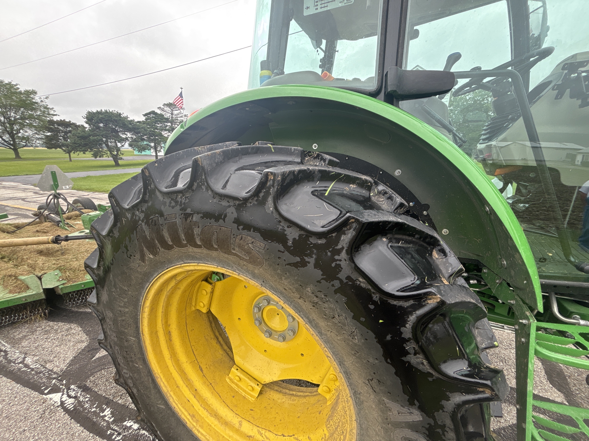 Used 2024 John Deere 6105E Utility Tractors at Koenig Equipment in Greenville, OH - PhotoXL10