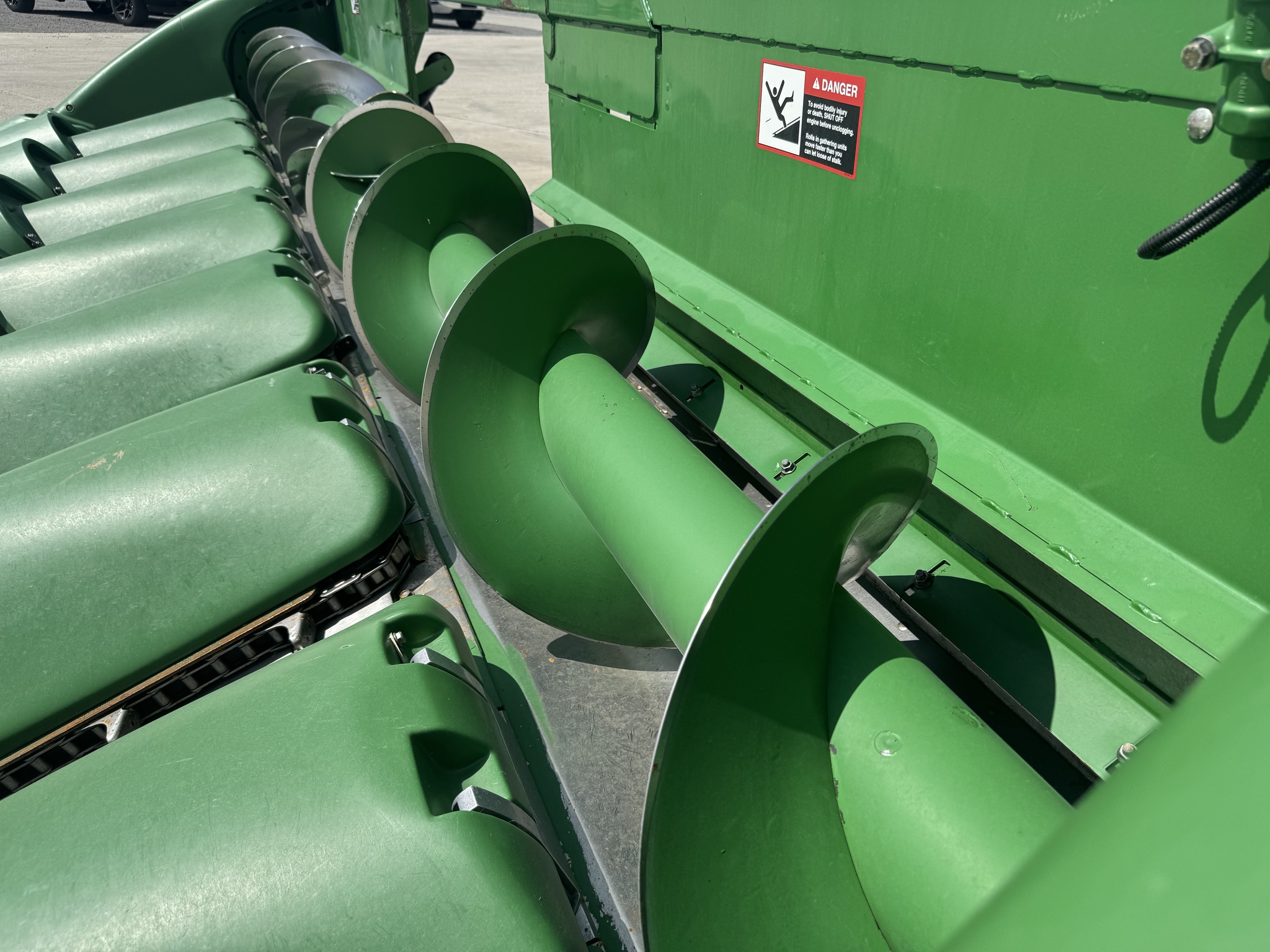 2010 John Deere 608C Image 27