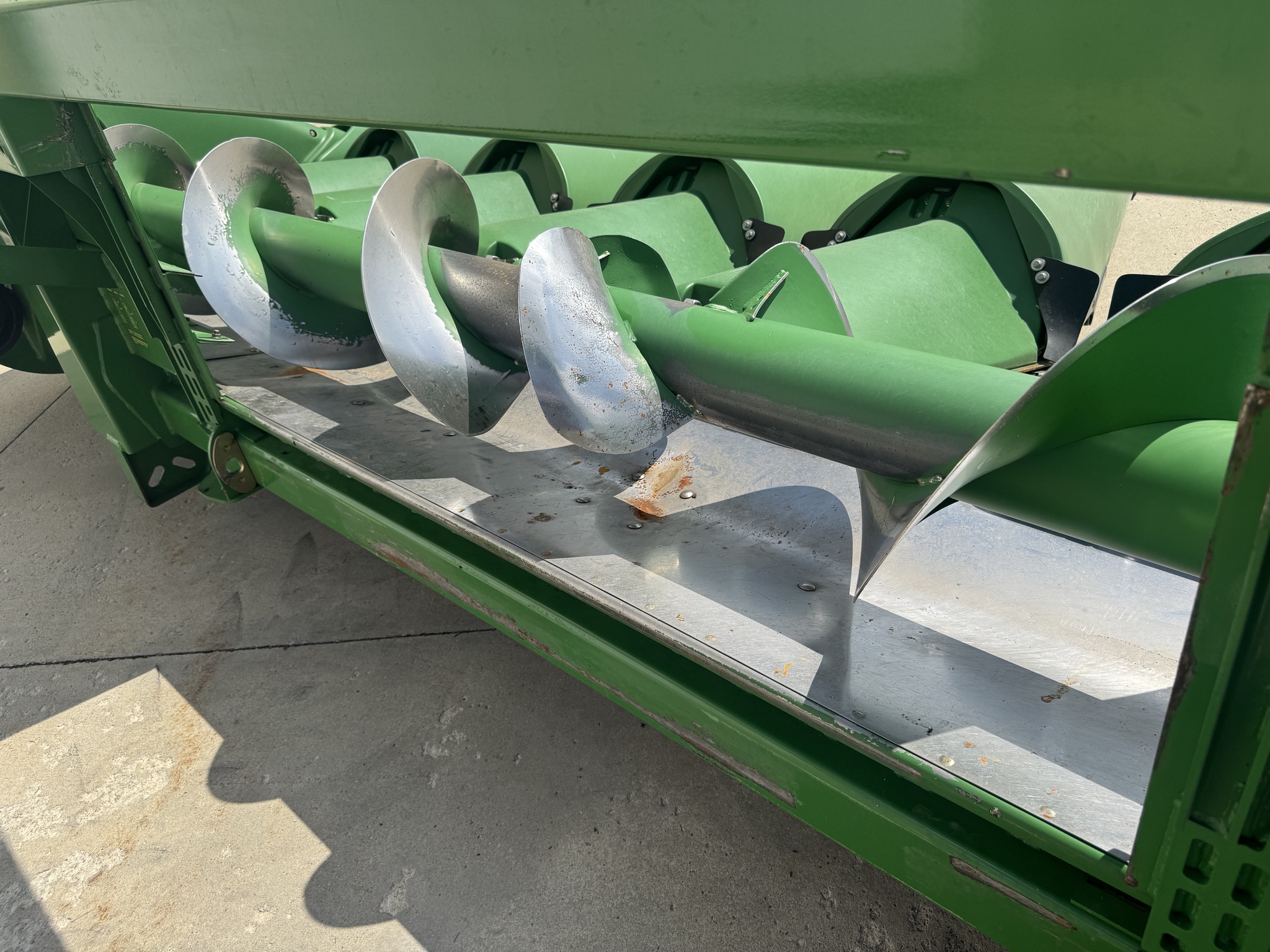 2010 John Deere 608C Image 30