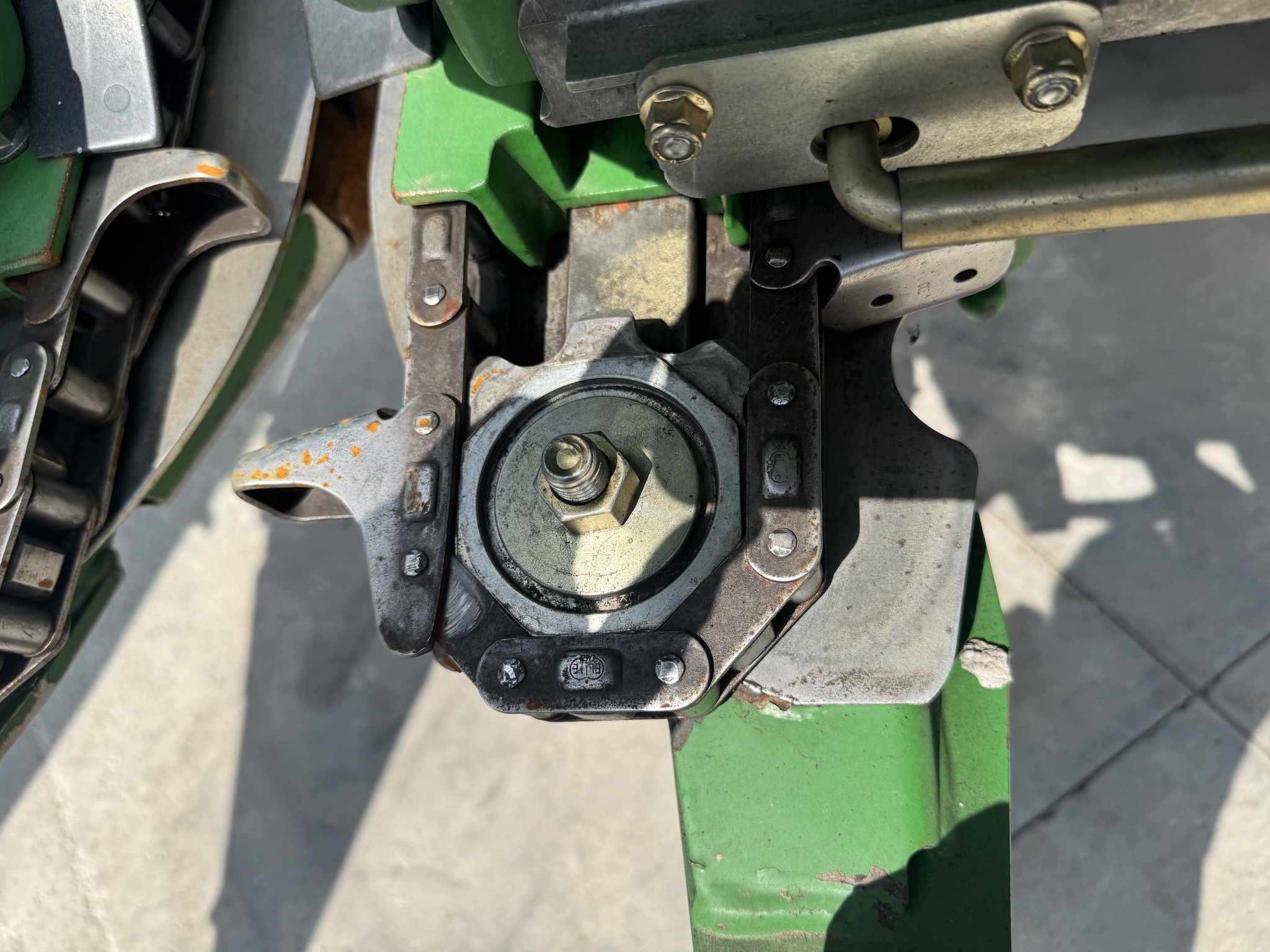 2010 John Deere 608C Image 17
